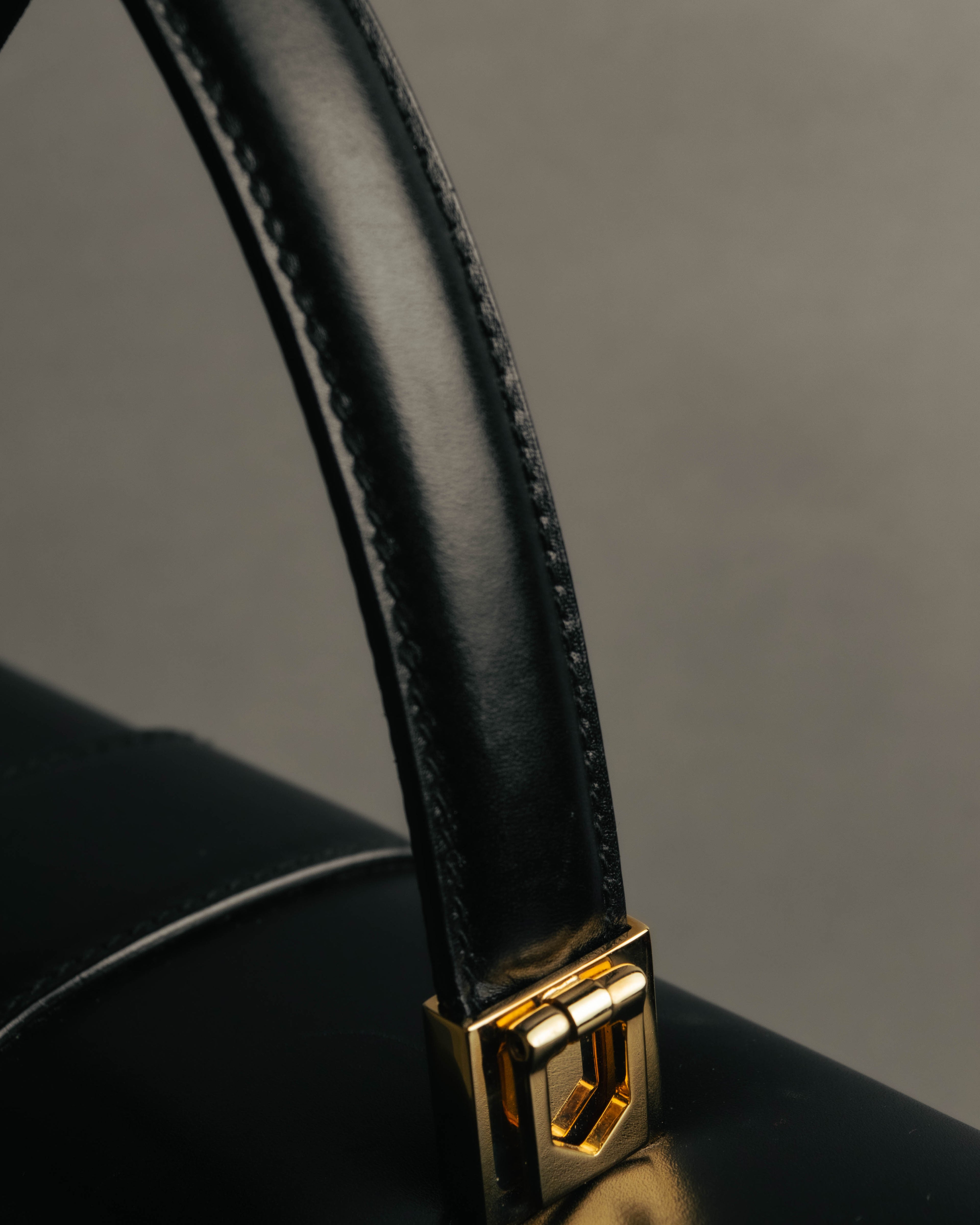 "Salvatore Ferragamo" 90's-00's Structured leather top handle handbag