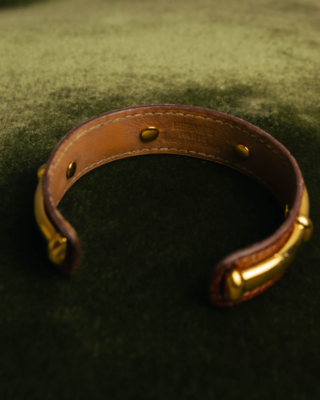 “HERMÈS” 90’s-00’s Agatha leather bracelet
