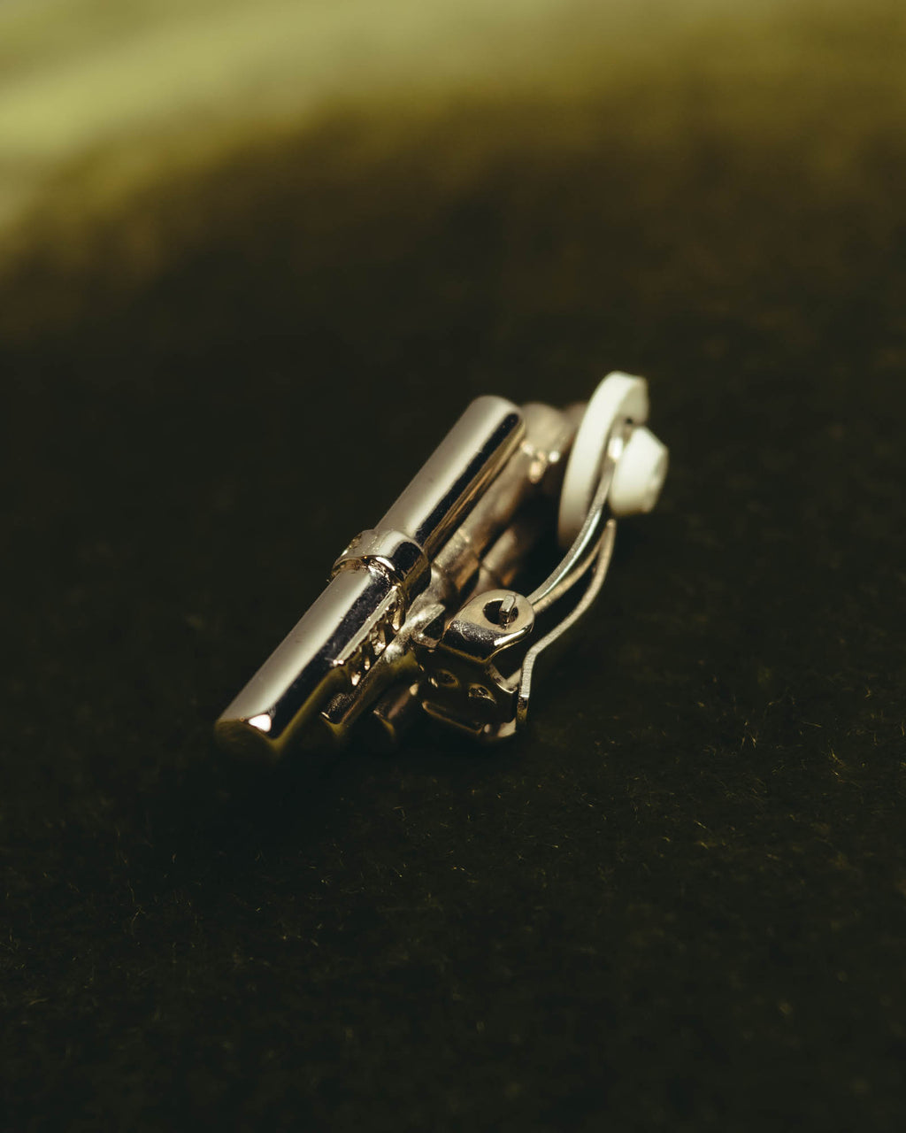 "CELINE" 80's-90's Sculptural rhinestone clip on earrings