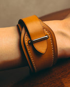 "Hermès" 00's Contrast stitched leather cuff bracelet