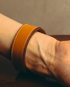 "Hermès" 00's Contrast stitched leather cuff bracelet