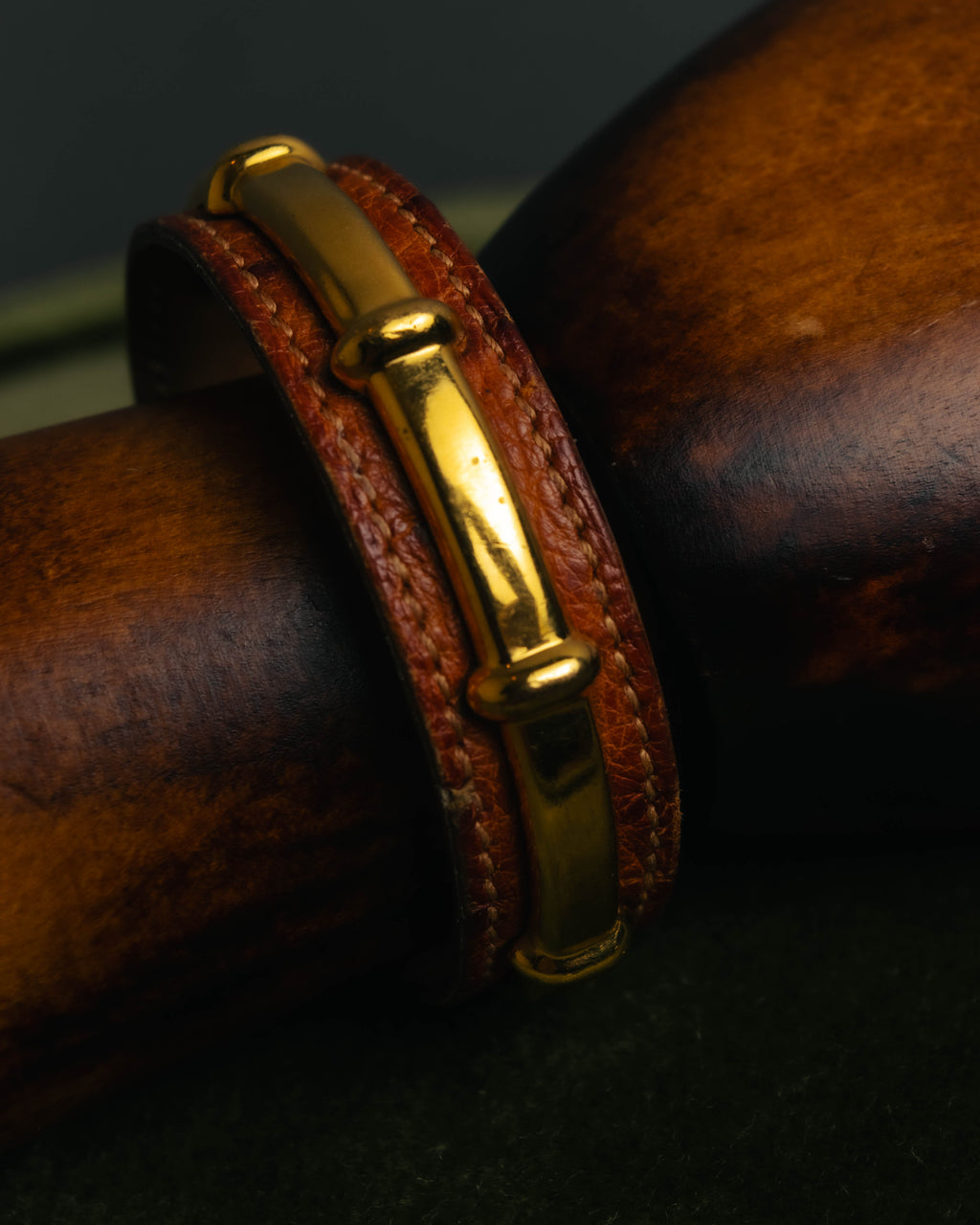 “HERMÈS” 90’s-00’s Agatha leather bracelet