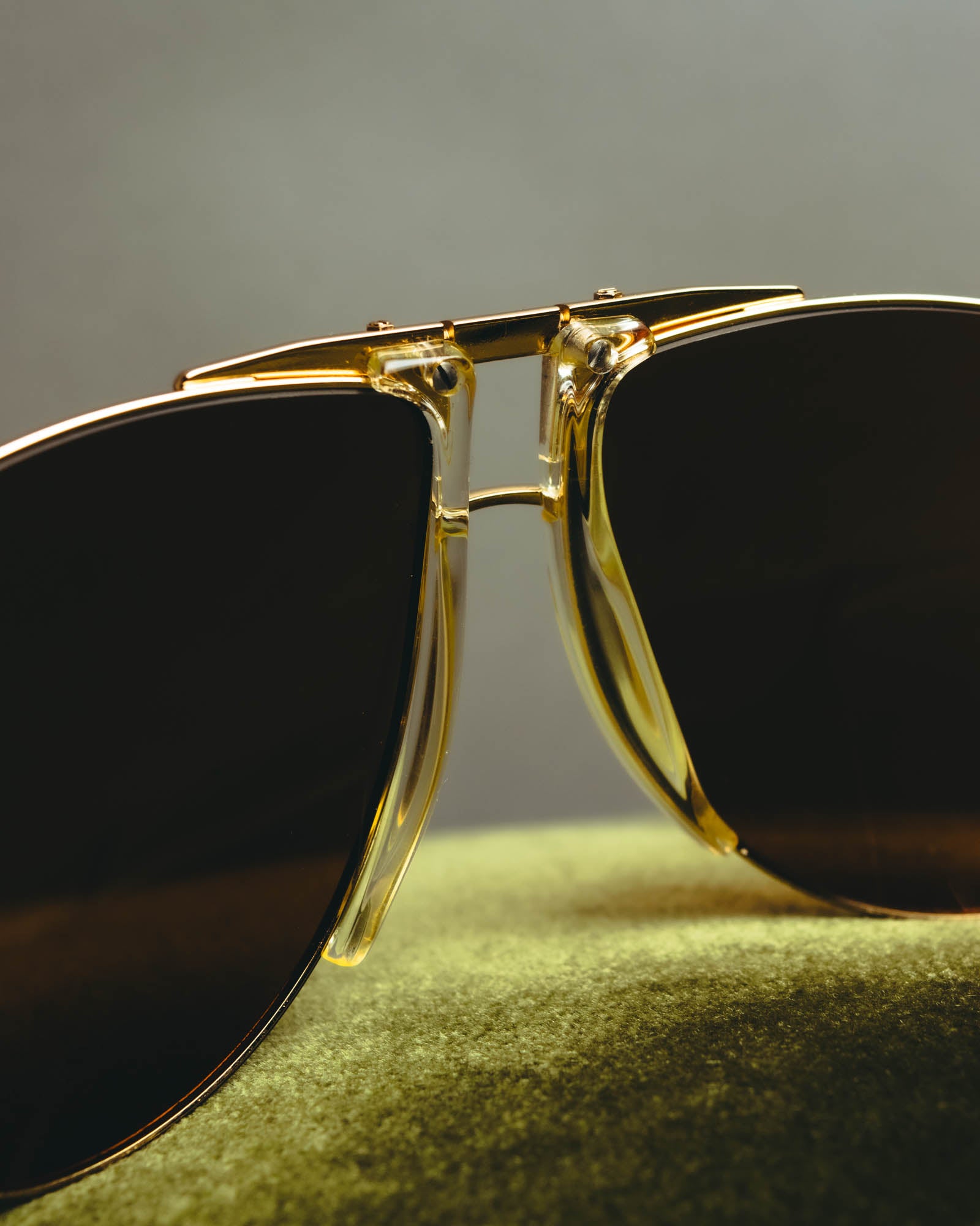 “Dolce&Gabbana” 00’s-10’s Gold metal aviator sunglasses