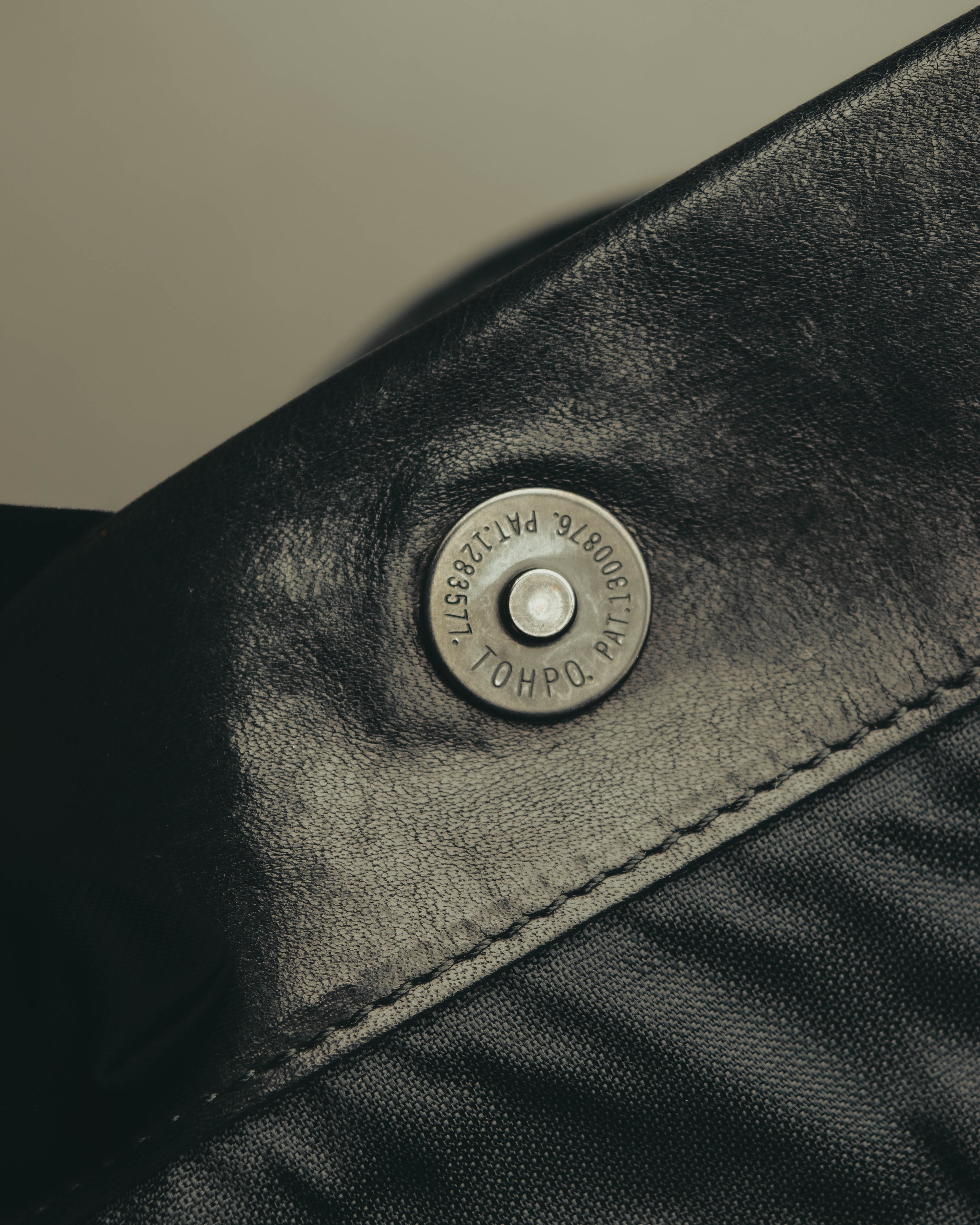 "iM MIYAKE DESIGN STUDIO" 80's-90's Glossy pebbled top handle briefcase