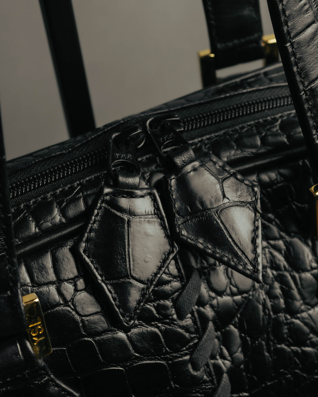 "Yves Saint Laurent" 90's-00's Glossy croc embossed bowler bag