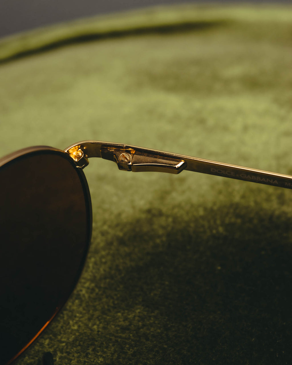 “Dolce&Gabbana” 00’s-10’s Gold metal aviator sunglasses