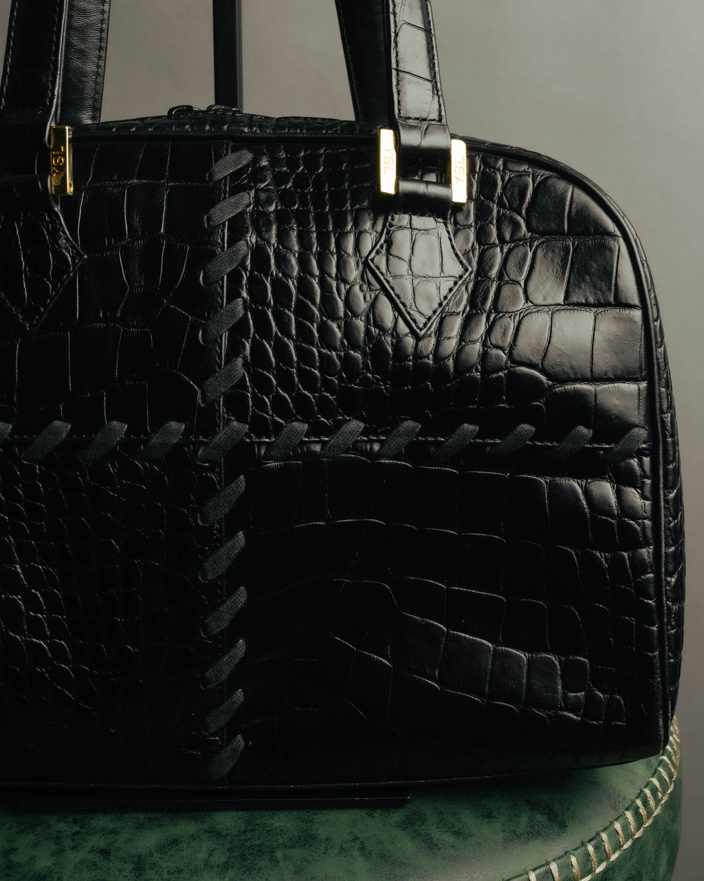 "Yves Saint Laurent" 90's-00's Glossy croc embossed bowler bag