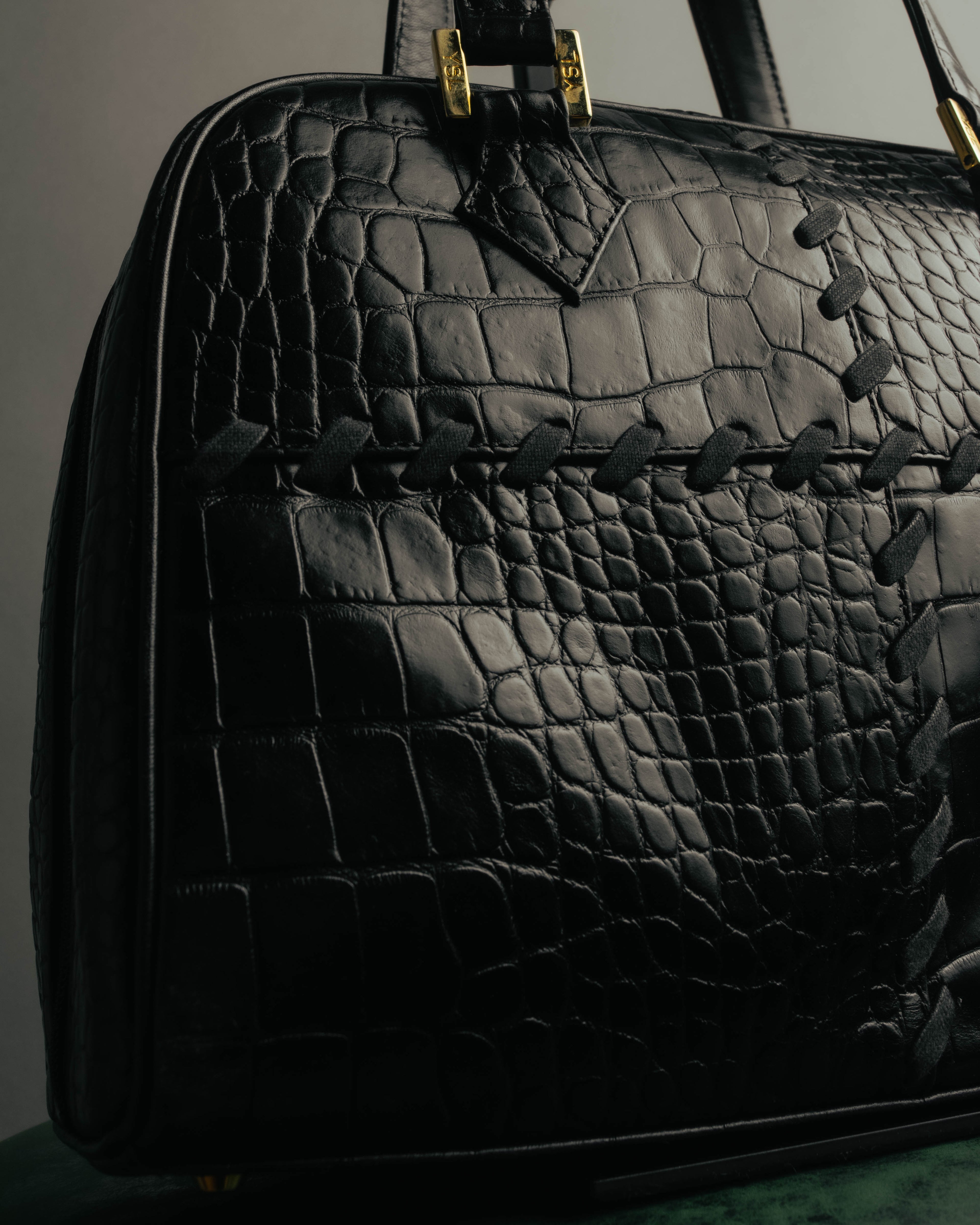 "Yves Saint Laurent" 90's-00's Glossy croc embossed bowler bag