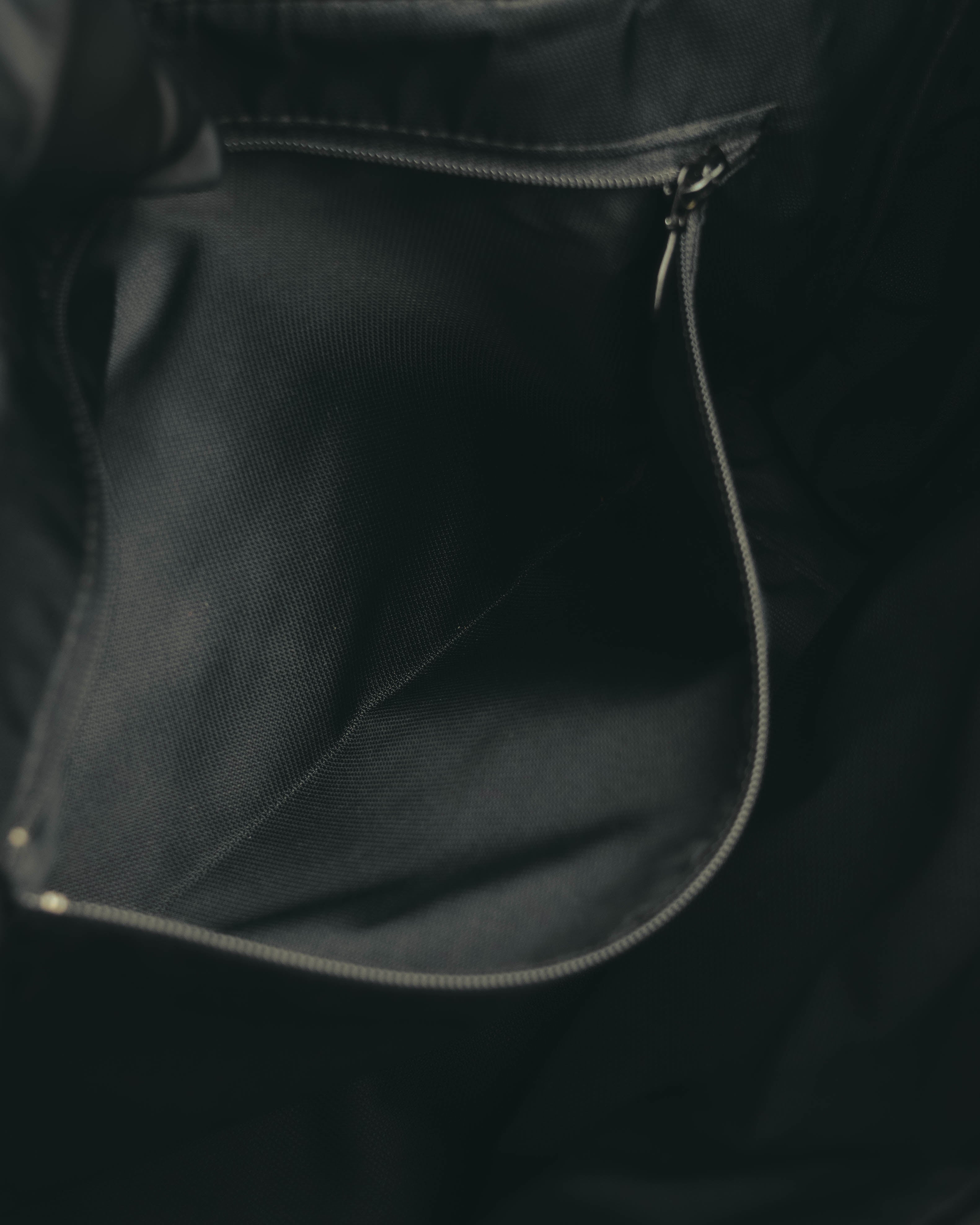 "iM MIYAKE DESIGN STUDIO" 80's-90's Glossy pebbled top handle briefcase