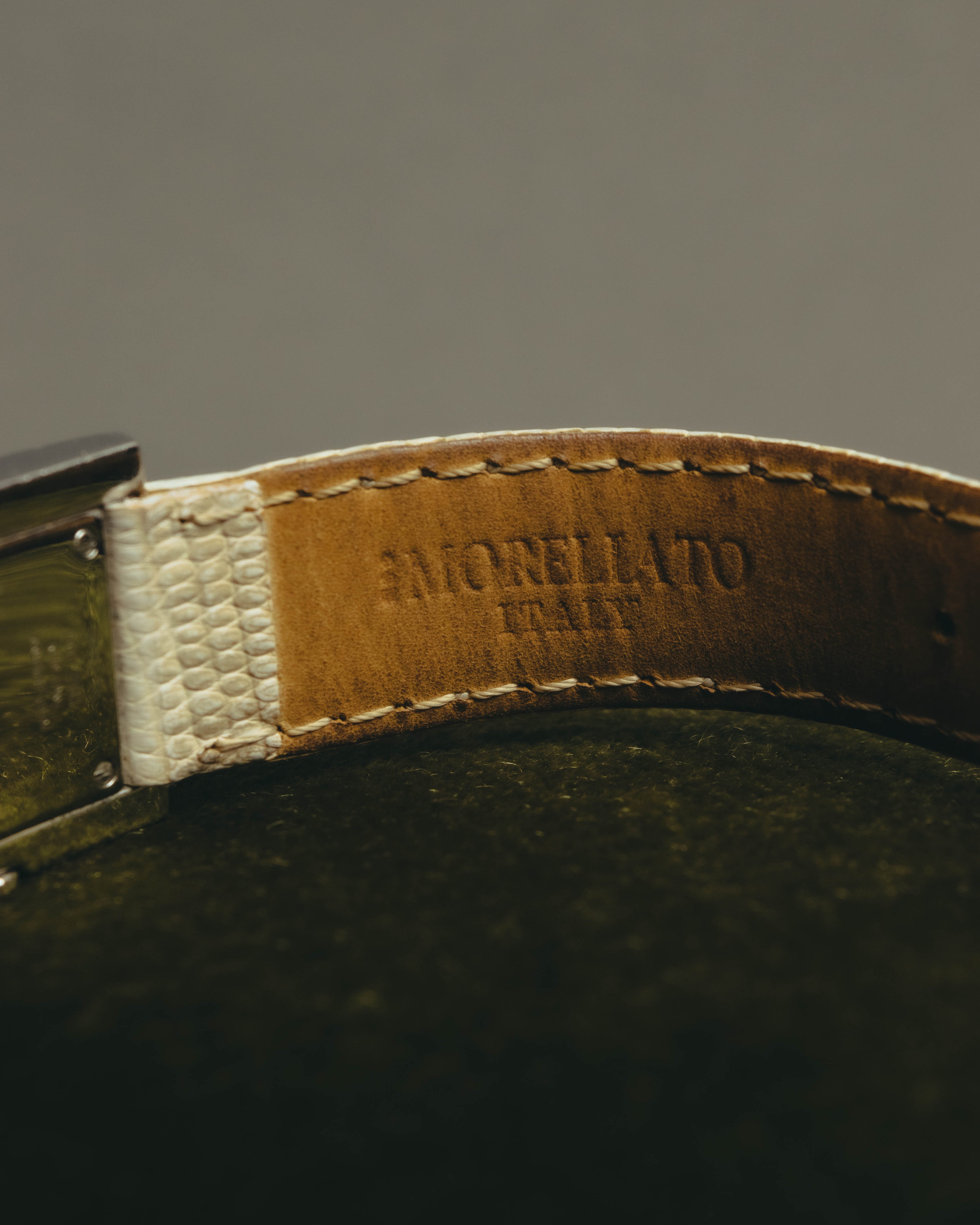 "Christian Dior" 90's-00's Elegant square dress watch