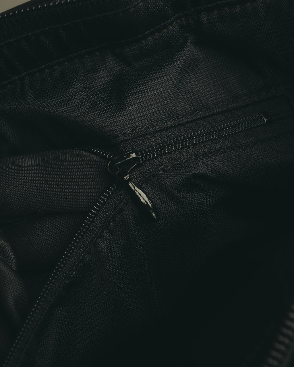 "iM MIYAKE DESIGN STUDIO" 80's-90's Glossy pebbled top handle briefcase