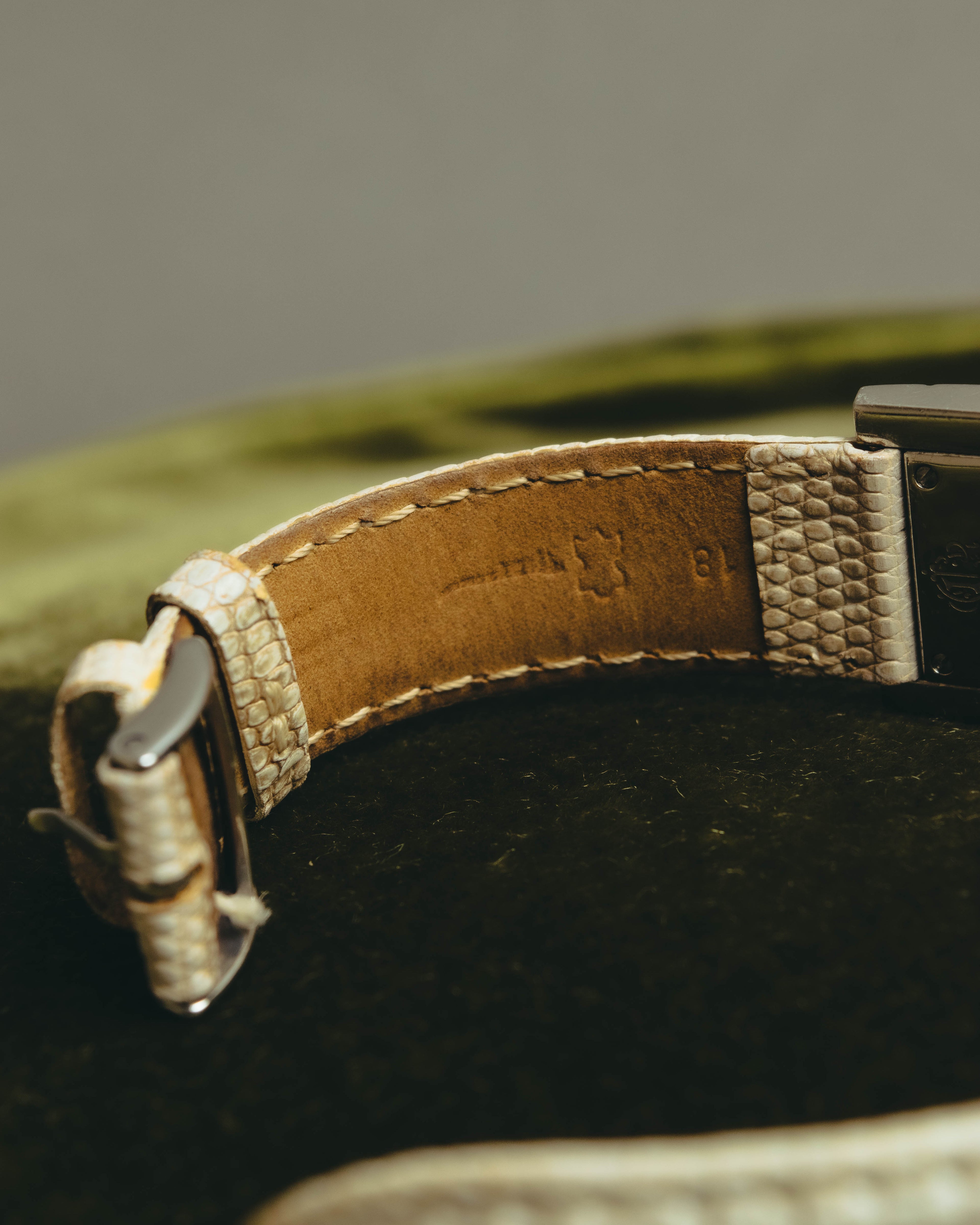 "Christian Dior" 90's-00's Elegant square dress watch