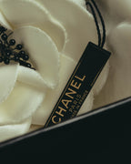 “CHANEL” 90’s-00’s White camellia fabric brooch