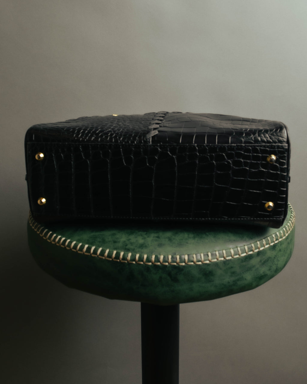 "Yves Saint Laurent" 90's-00's Glossy croc embossed bowler bag