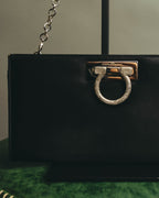 "Salvatore Ferragamo" 90's-00's Elegant gancini chain shoulder handbag