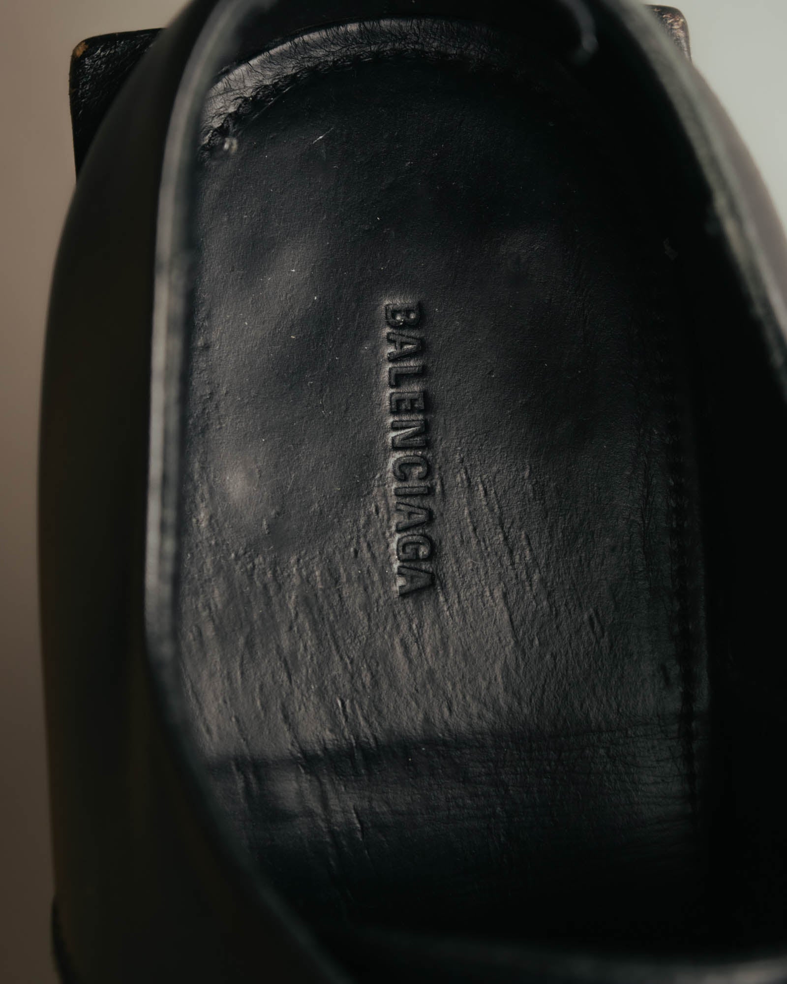 "BALENCIAGA" Sleek square toe leather derby shoes
