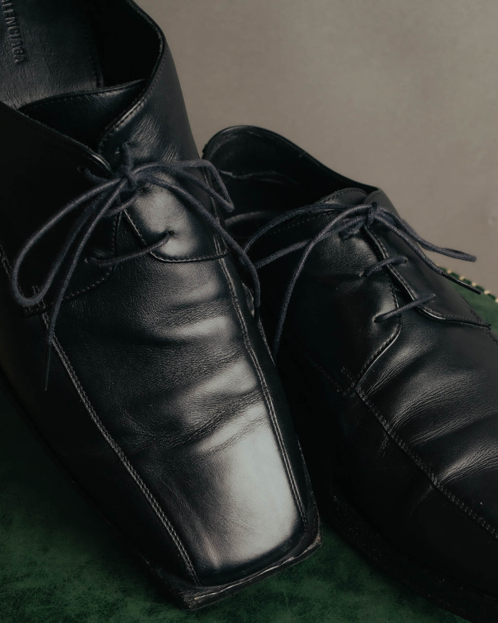 "BALENCIAGA" Sleek square toe leather derby shoes