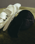 “CHANEL” 90’s-00’s White camellia fabric brooch