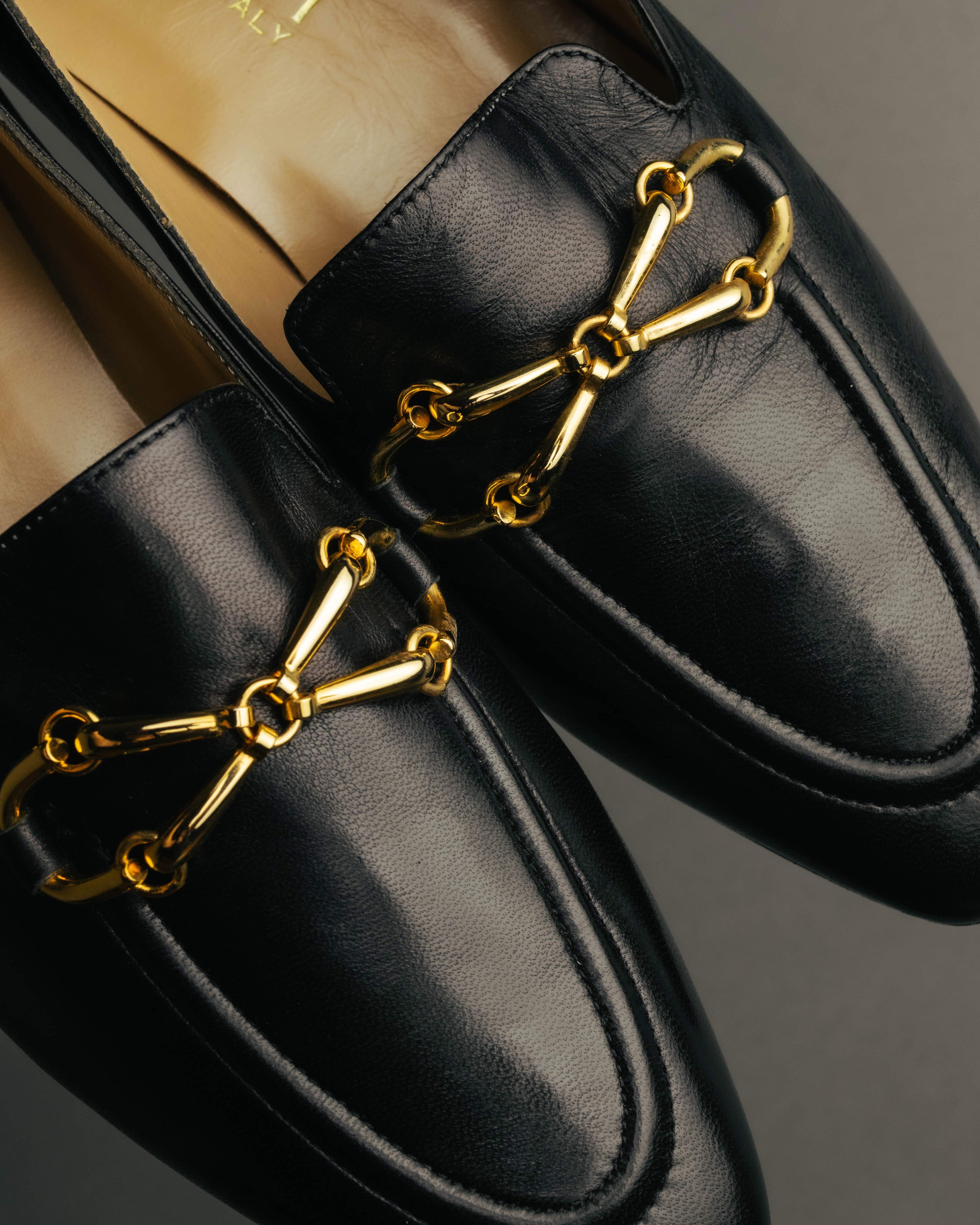 "GUCCI" 90's-00's Classic leather horsebit loafer pumps