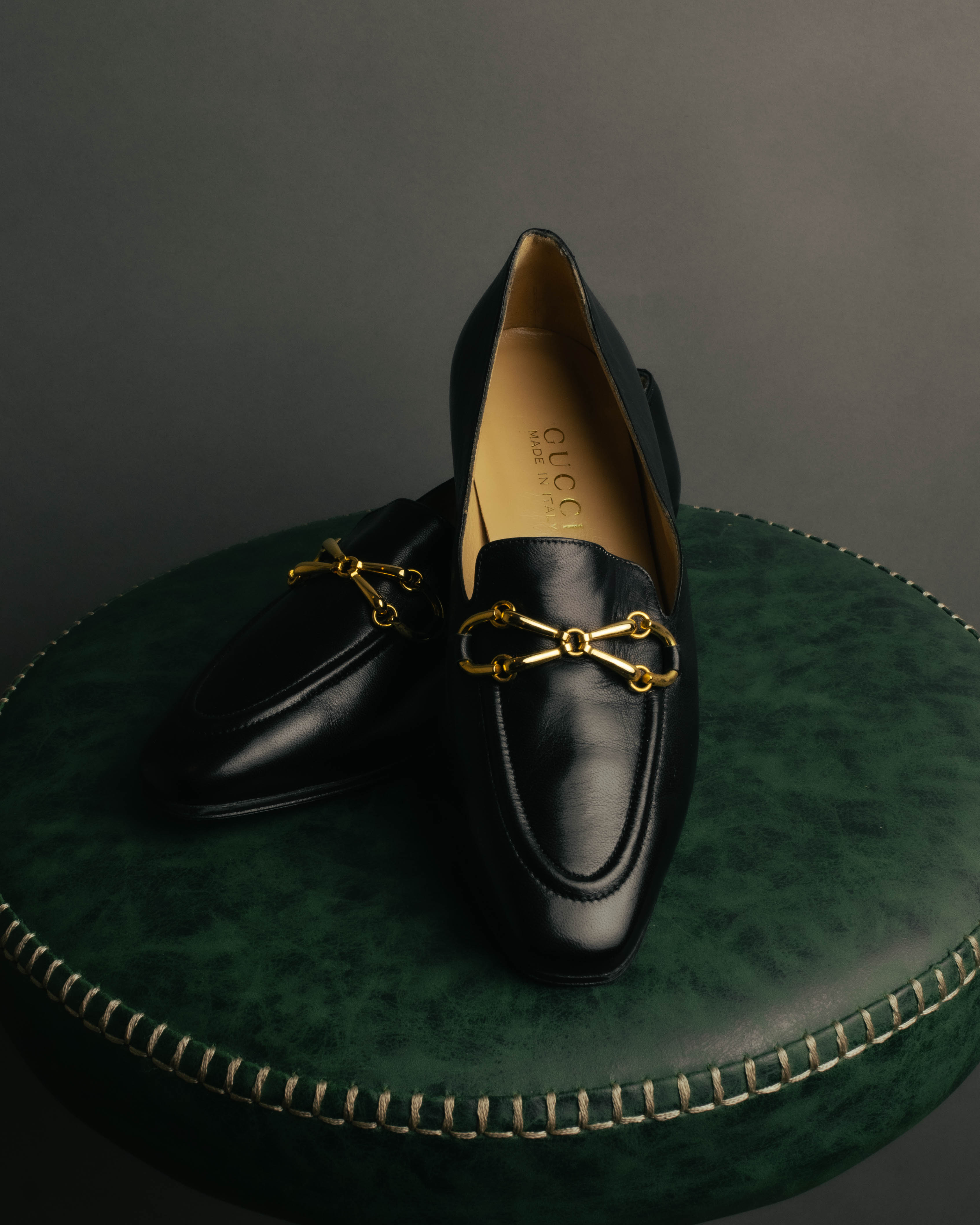 "GUCCI" 90's-00's Classic leather horsebit loafer pumps