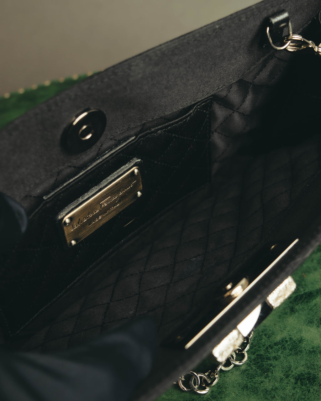 "Salvatore Ferragamo" 90's-00's Elegant gancini chain shoulder handbag