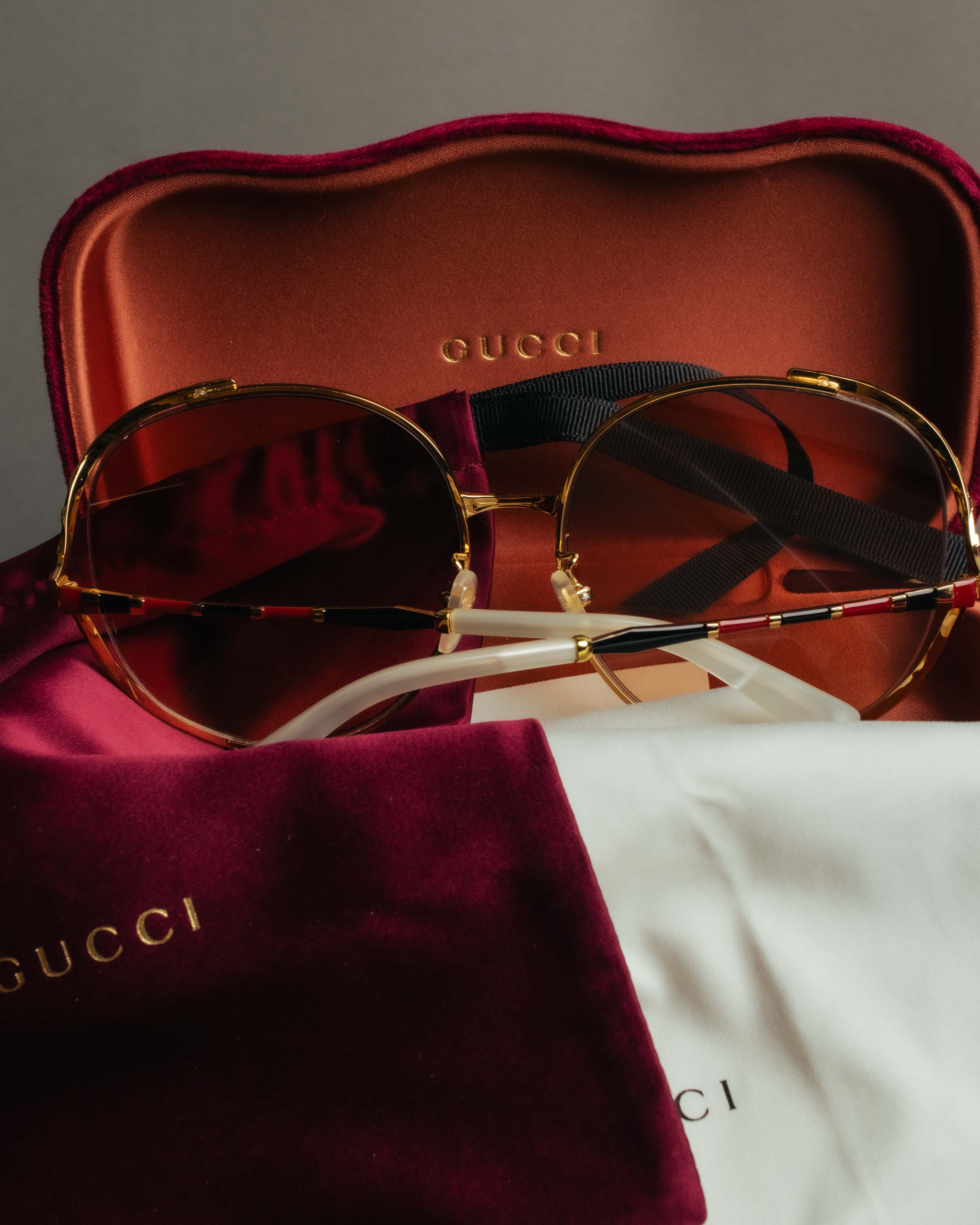 “GUCCI” 2017-2022 Striped rim oversized sunglasses