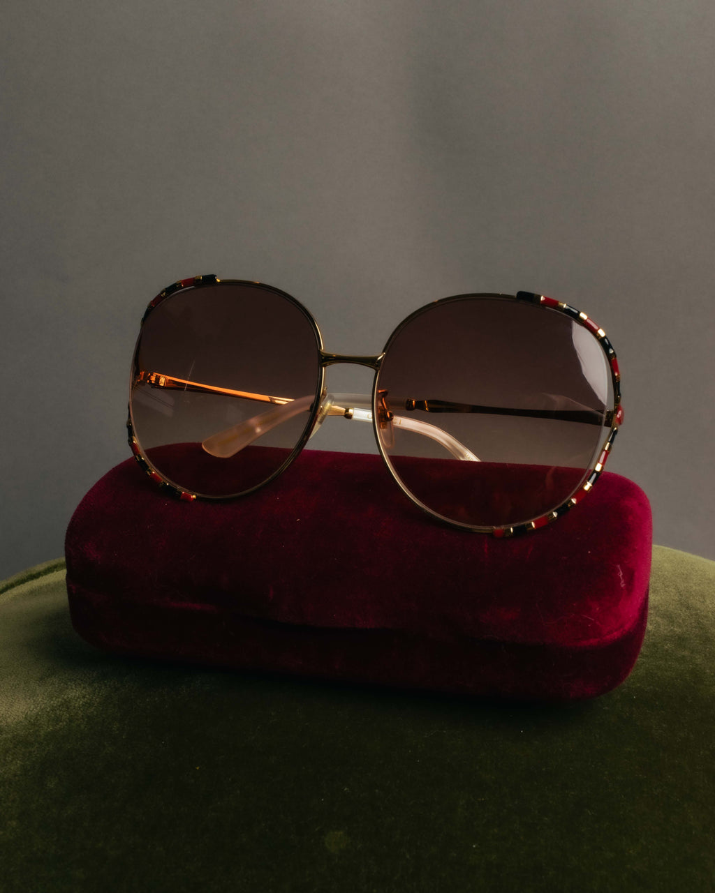 “GUCCI” 2017-2022 Striped rim oversized sunglasses