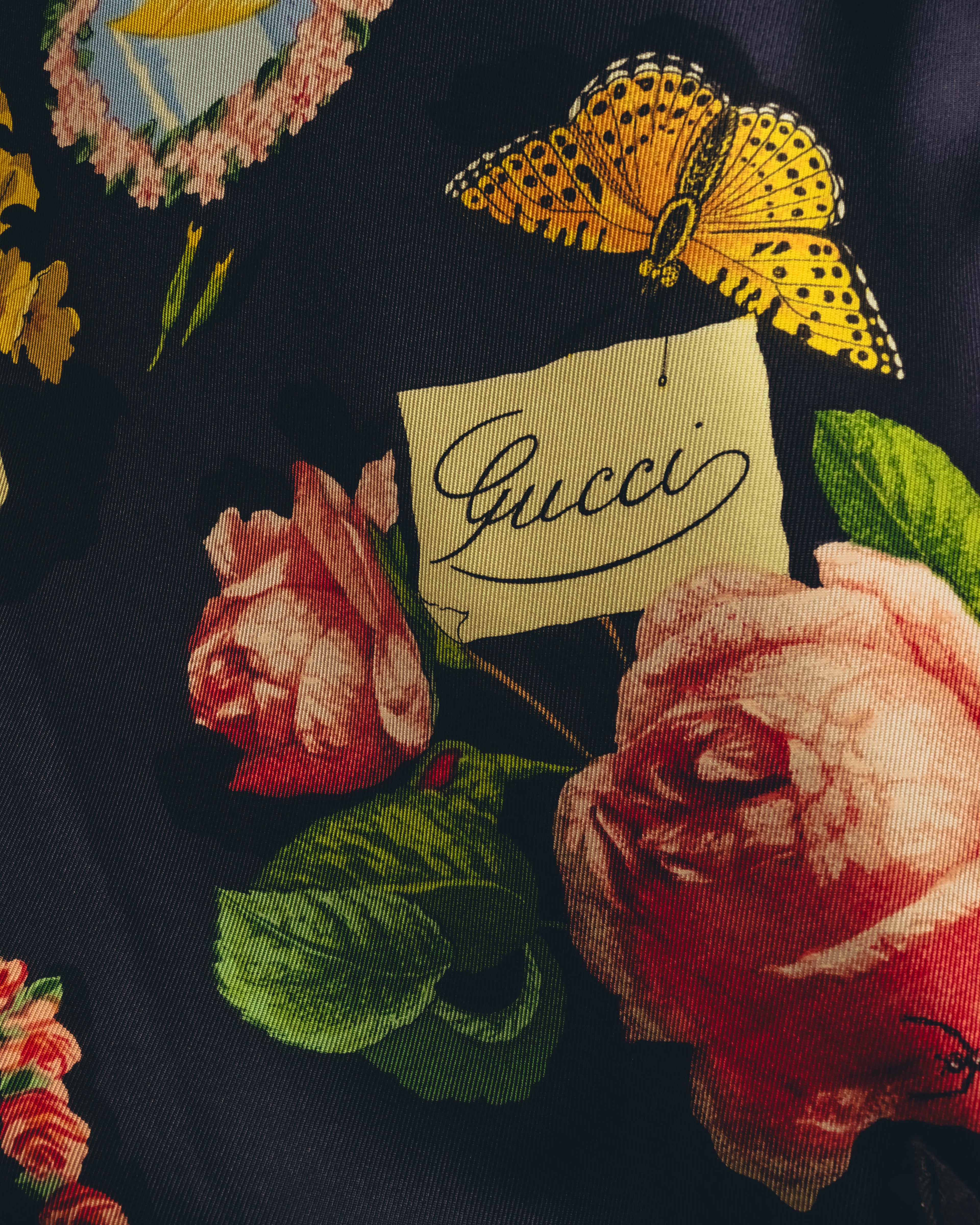 "GUCCI" 70's-80's Botanical silk scarf