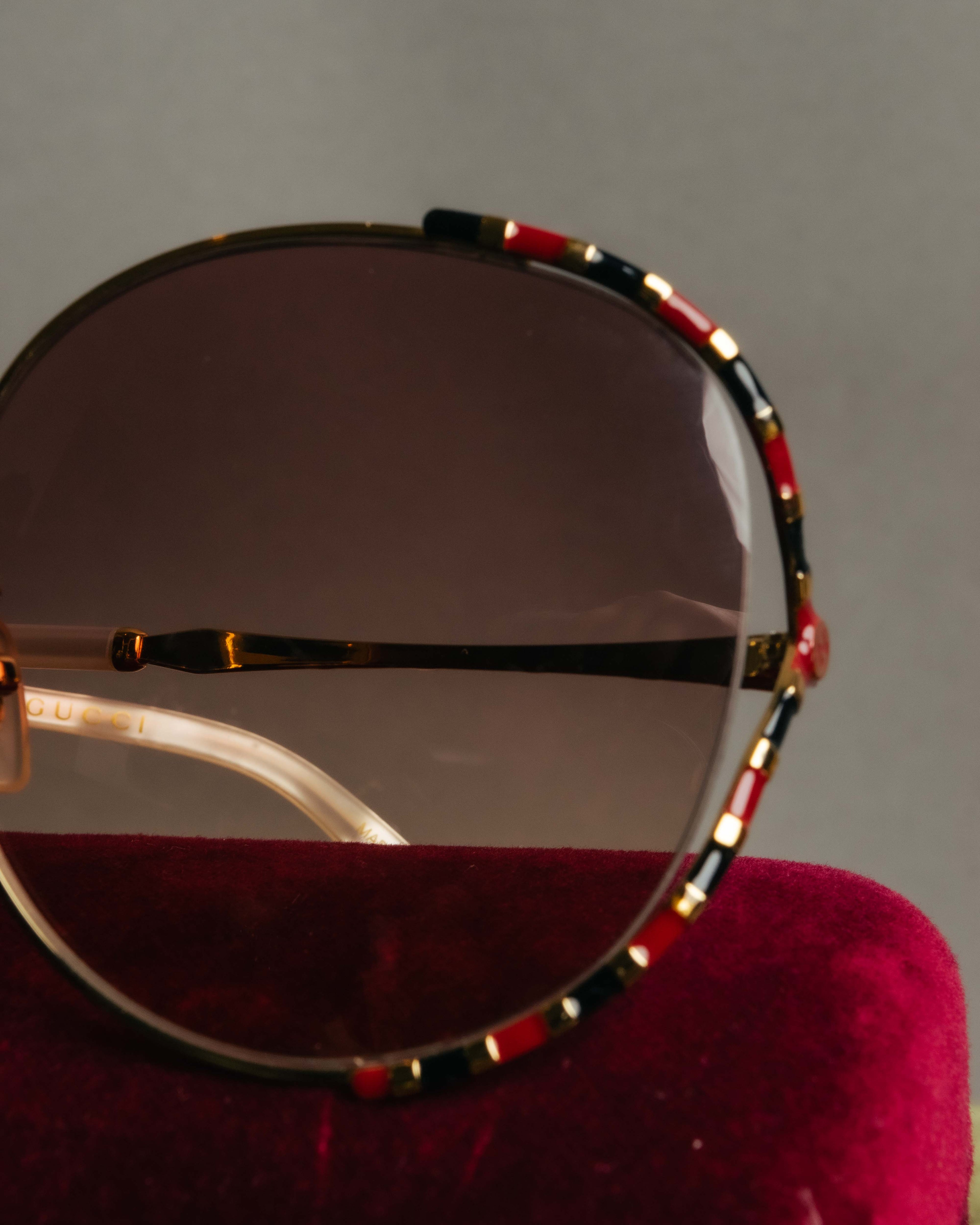 “GUCCI” 2017-2022 Striped rim oversized sunglasses