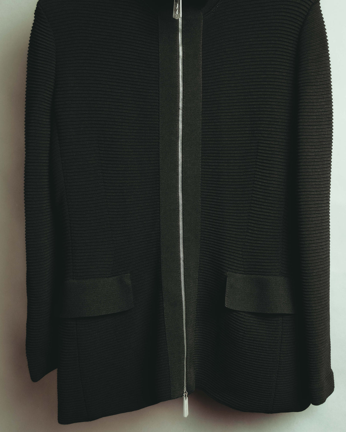 "Giorgio Armani" 10's Sleek zip up knit jacket