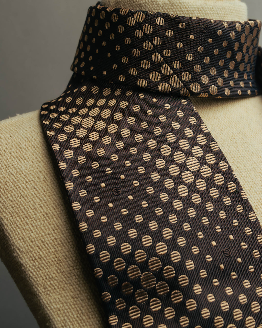 "GUCCI" 80's-early 90's Silk jacquard necktie
