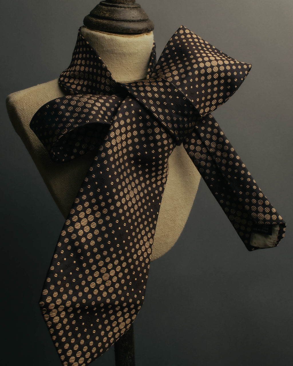 "GUCCI" 80's-early 90's Silk jacquard necktie