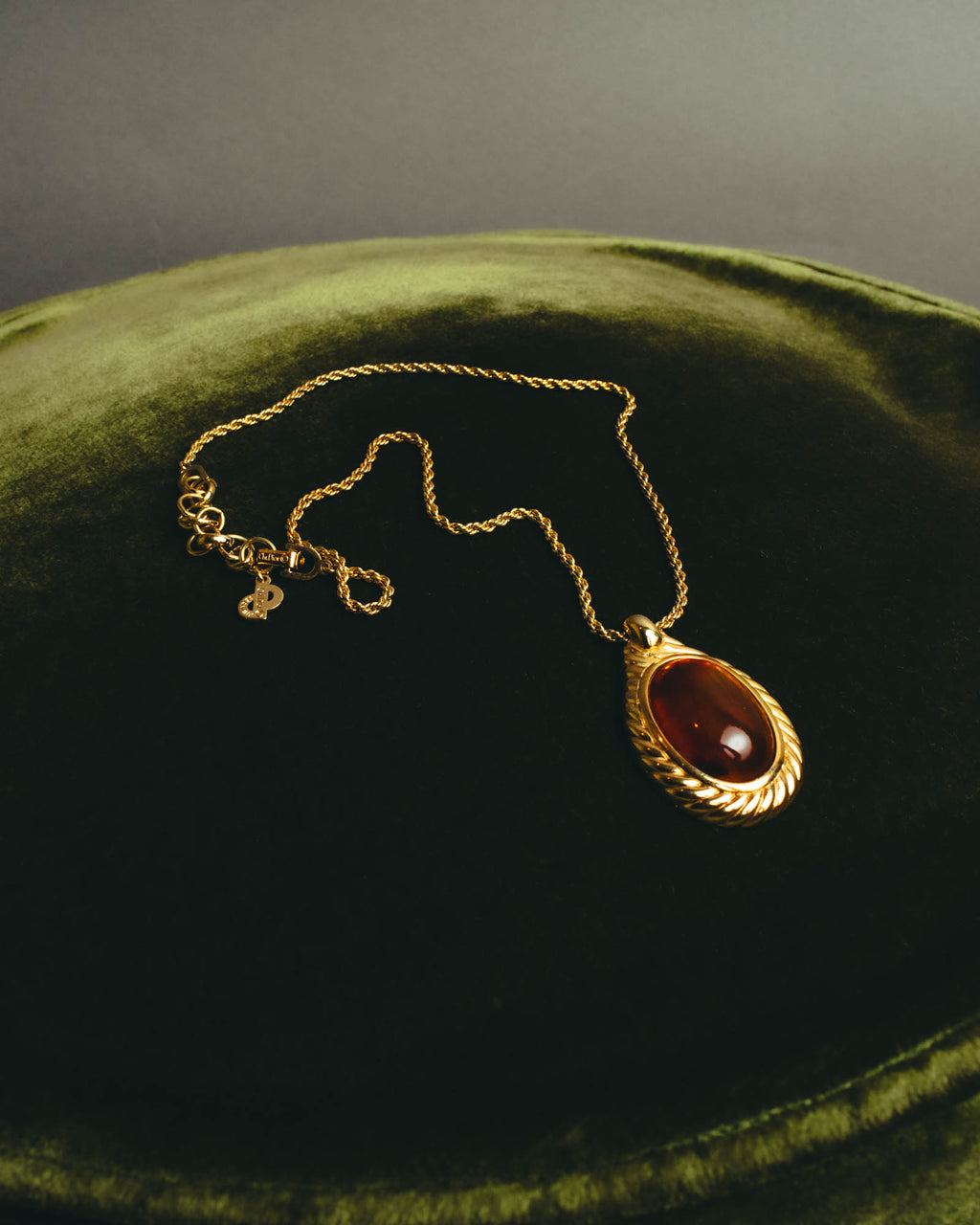 "Christian Dior" 80's-90's Amber cabochon pendant necklace