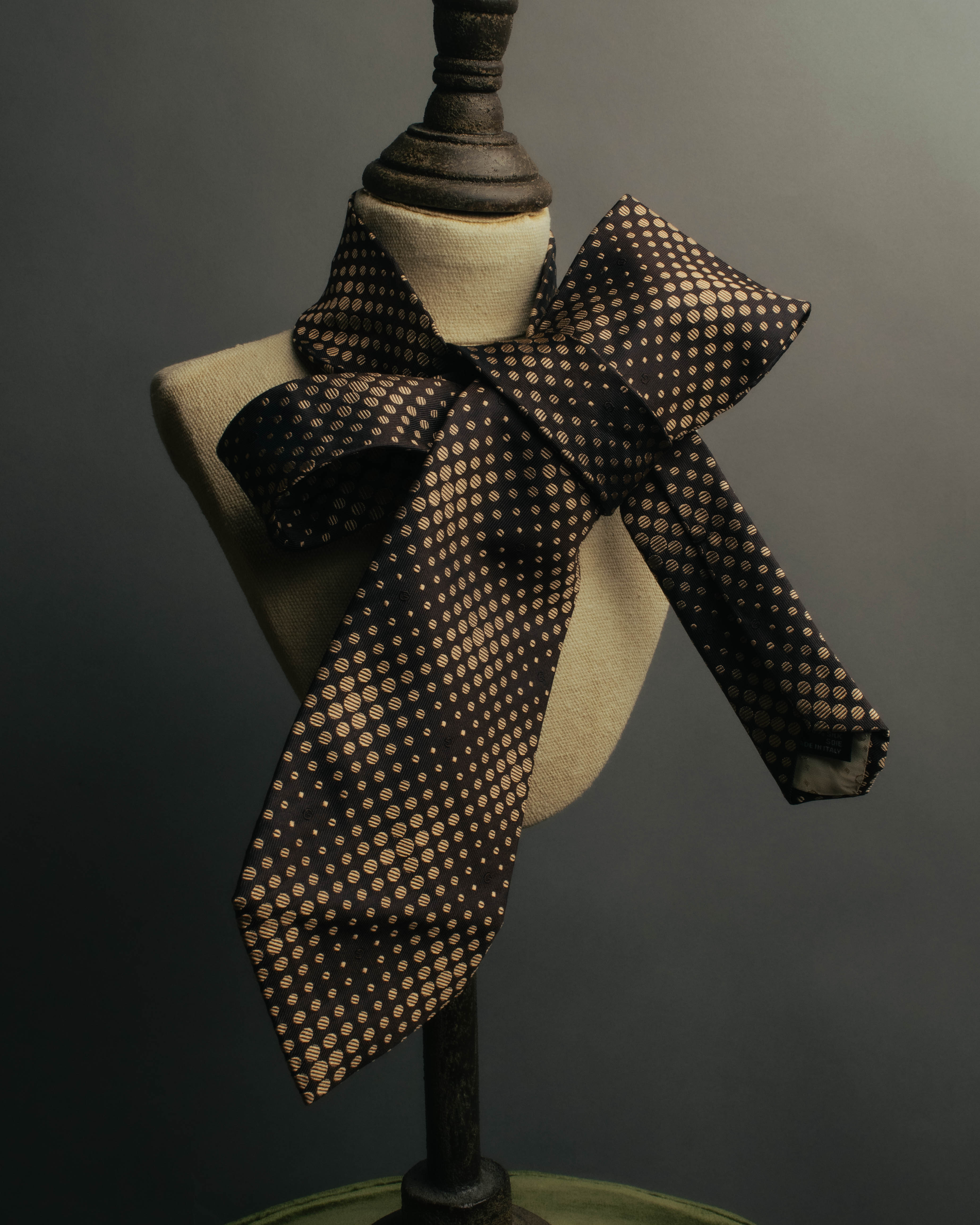 "GUCCI" 80's-early 90's Silk jacquard necktie