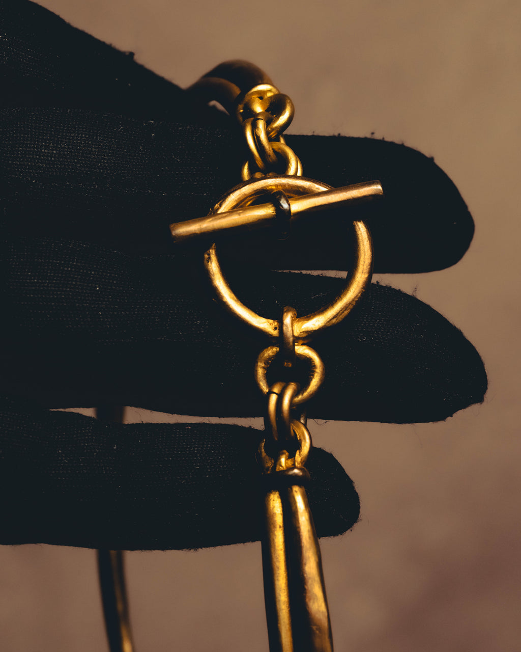 -SPECIAL- "Hermès" 80's-00's Sculptural gold tone choker necklace