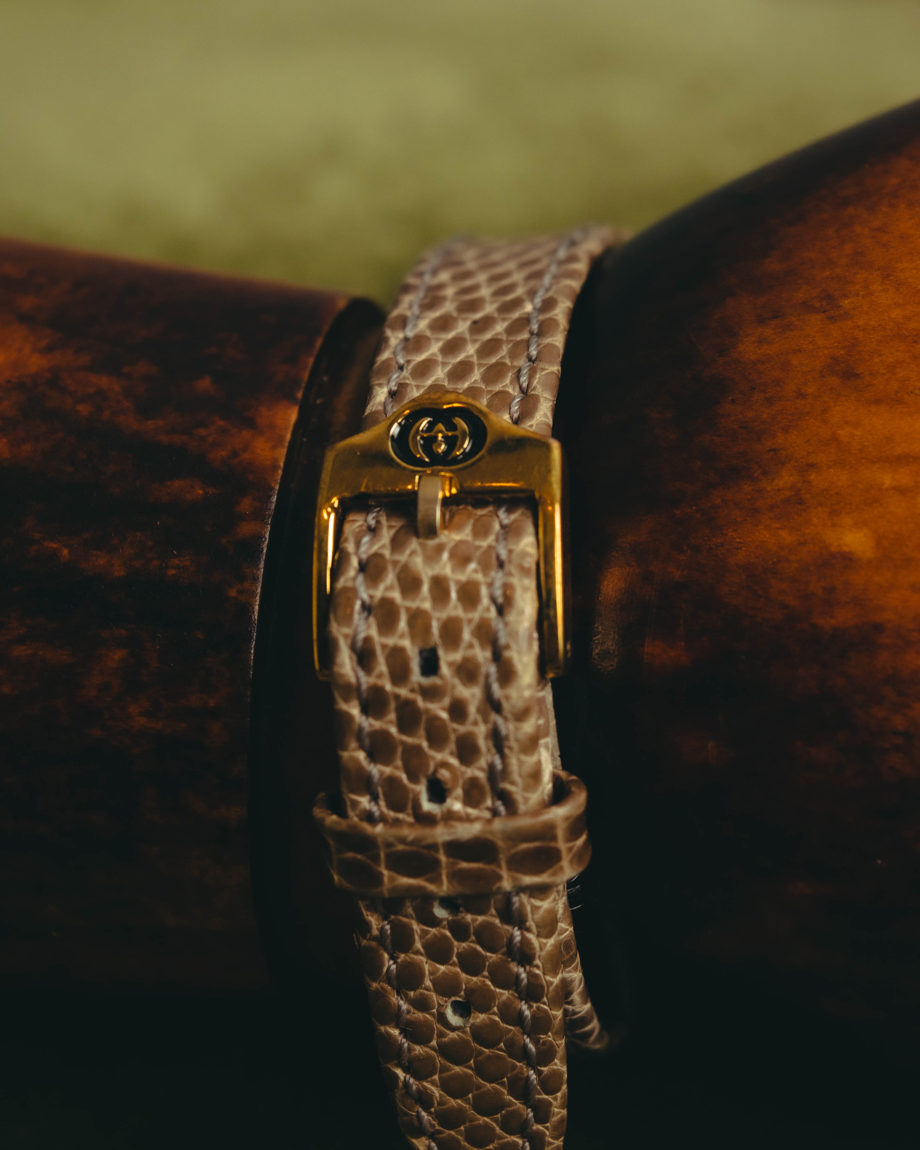 "GUCCI" 80's-90's Classic leather strap wristwatch