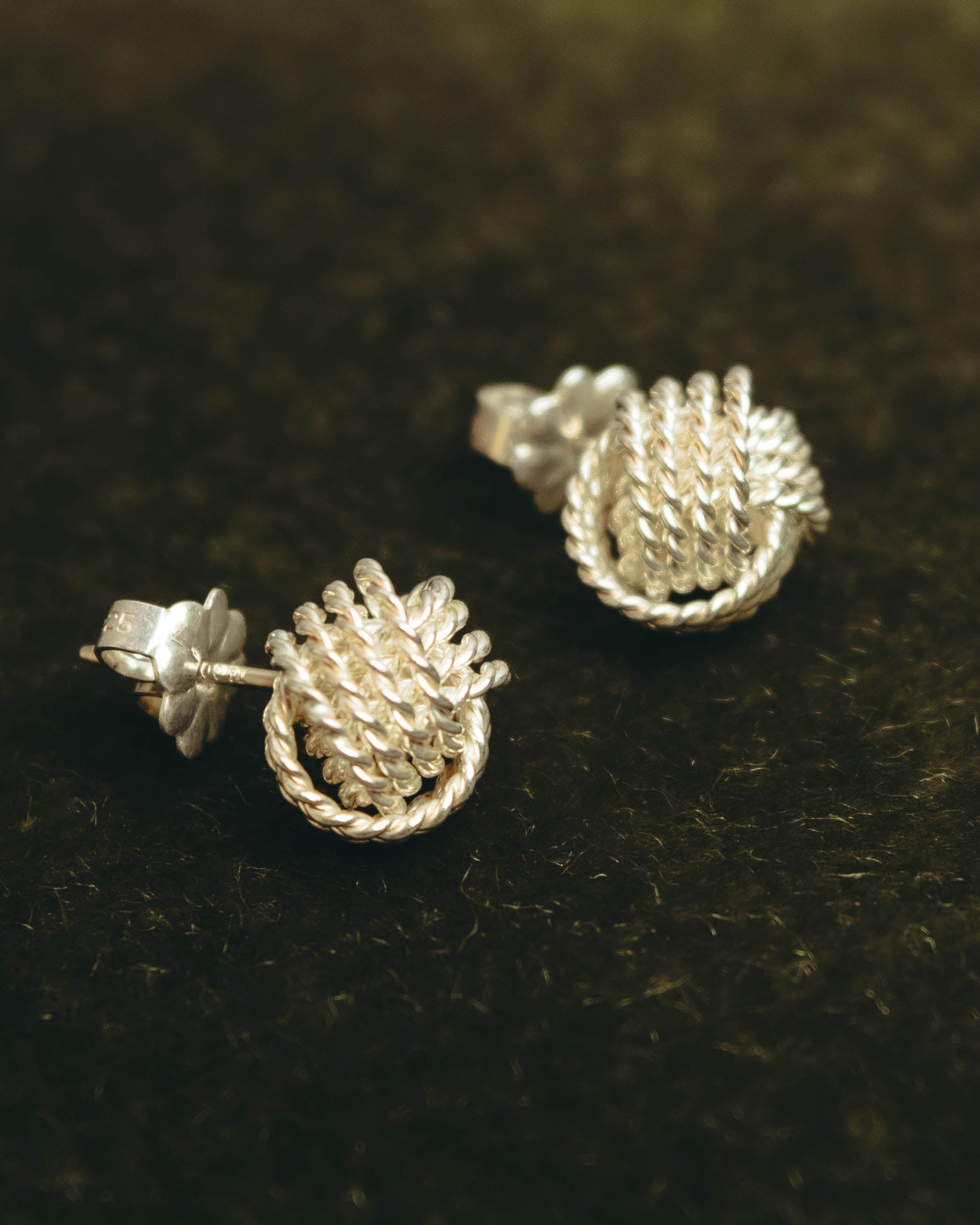 "Tiffany & Co." 90's-10's Twist knot sterling silver stud earrings