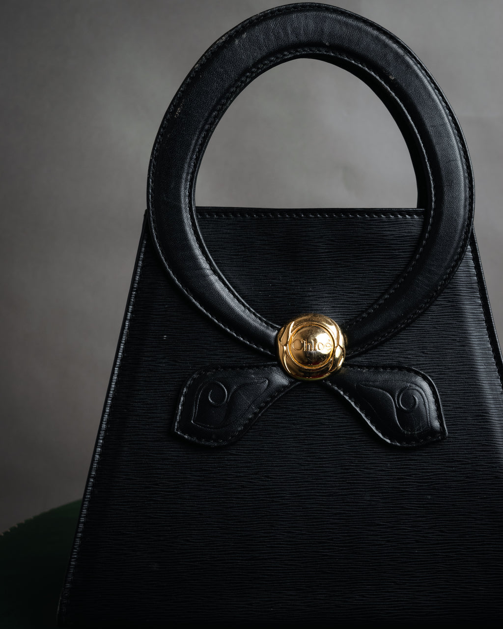 –SPECIAL– “Chloe” 90’s Sculptural trapeze top handle bag