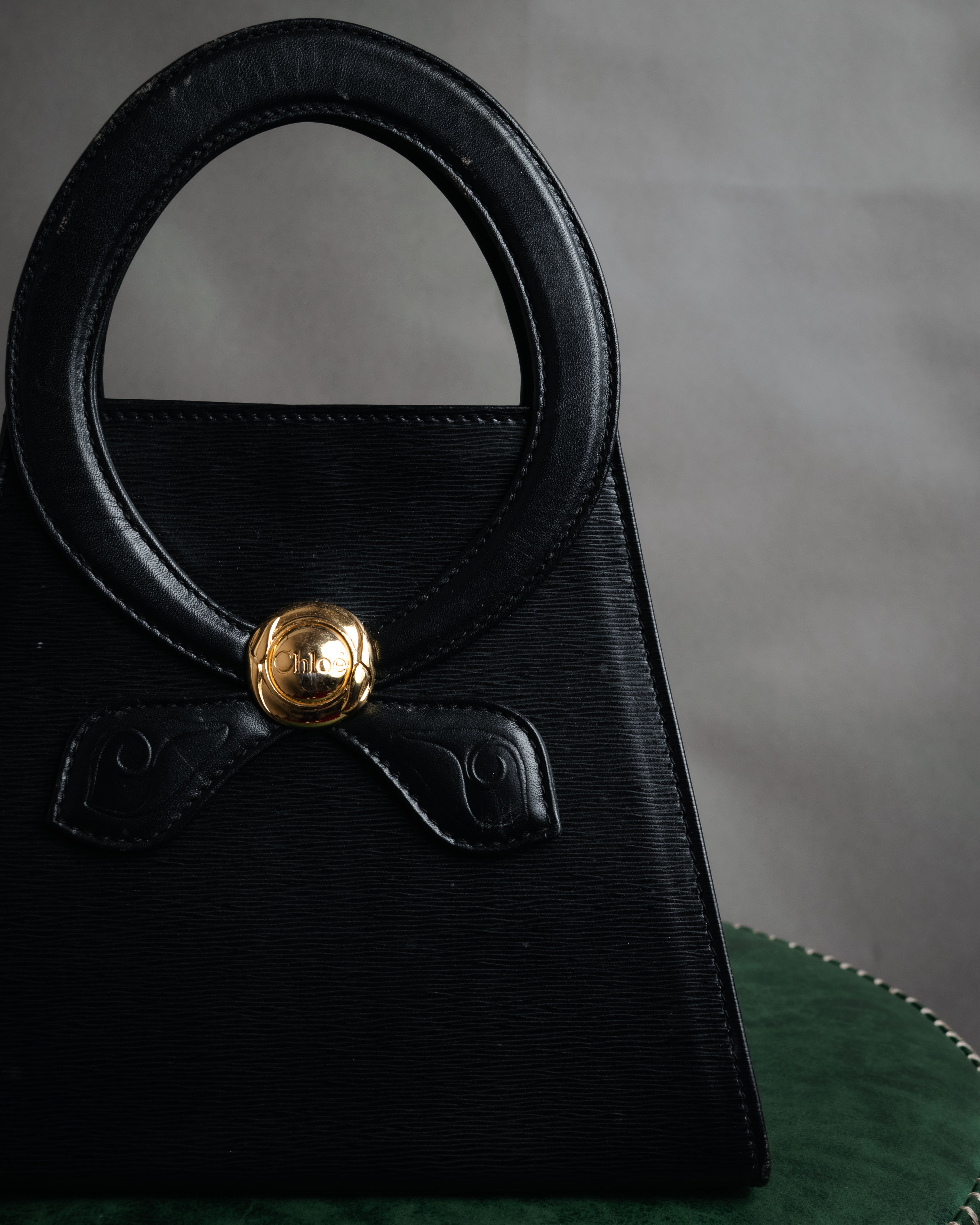 –SPECIAL– “Chloe” 90’s Sculptural trapeze top handle bag