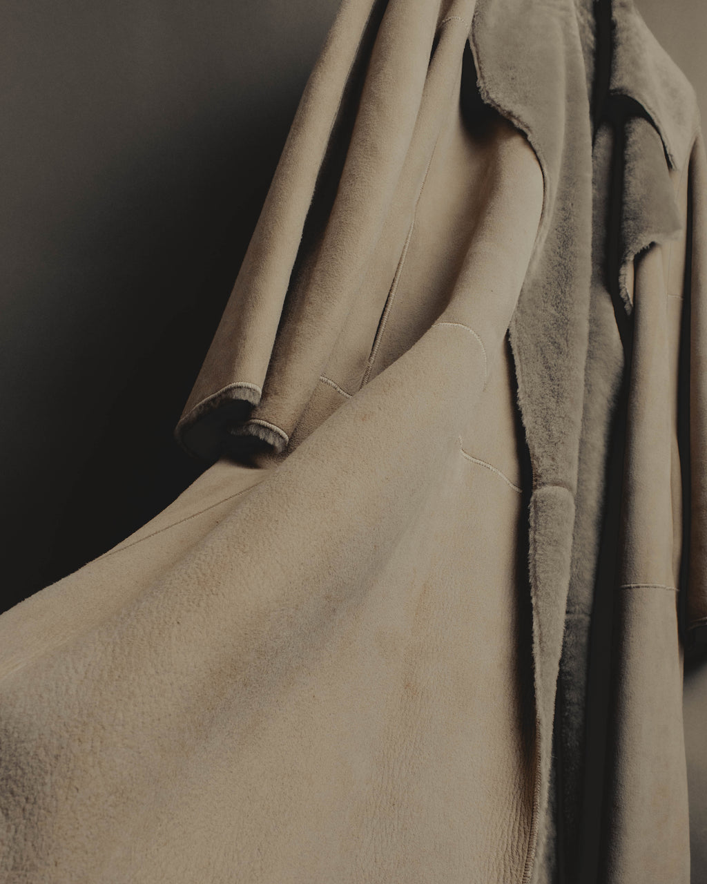 "LOEWE" 90's-00's Sculptural shearling coat