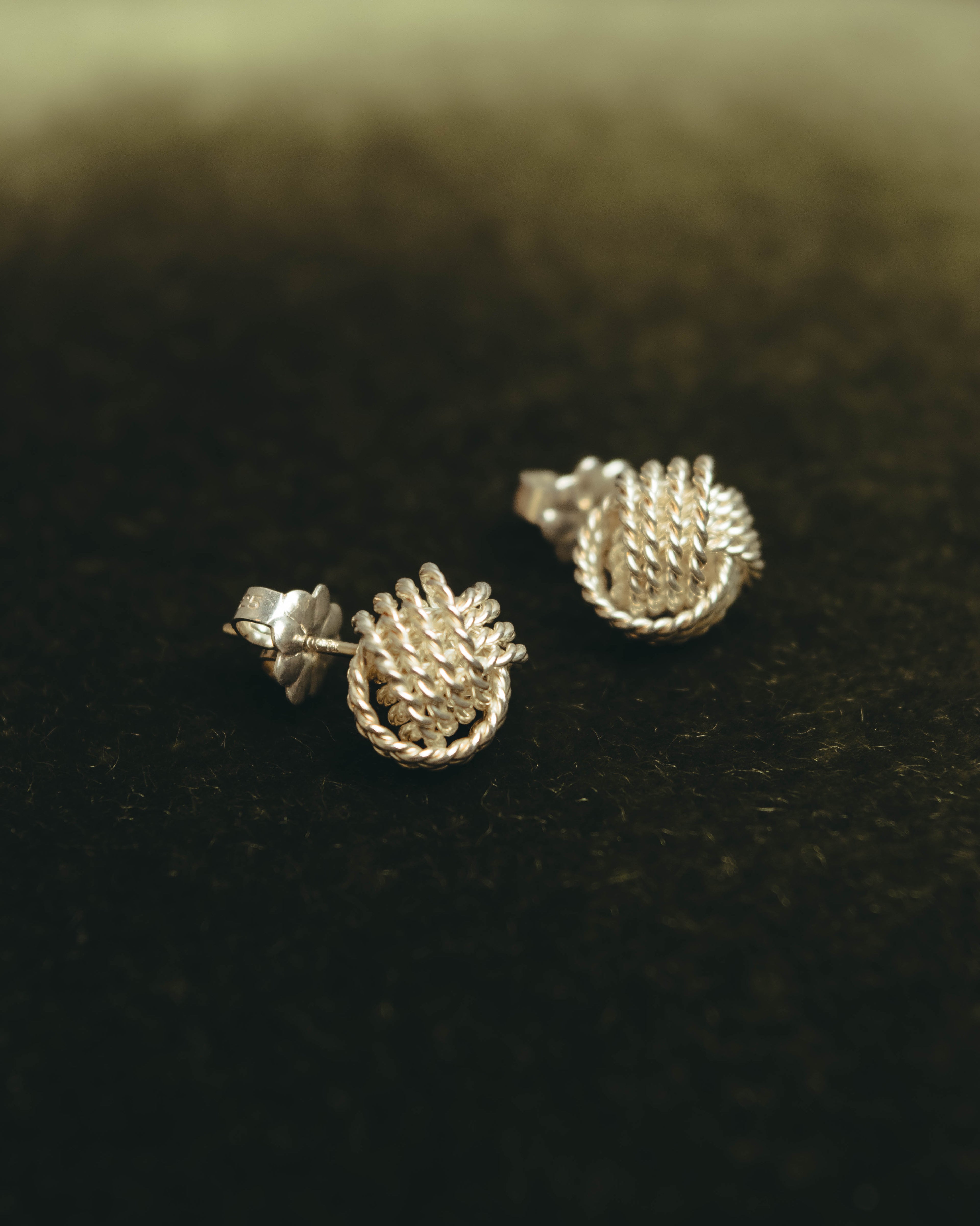 "Tiffany & Co." 90's-10's Twist knot sterling silver stud earrings