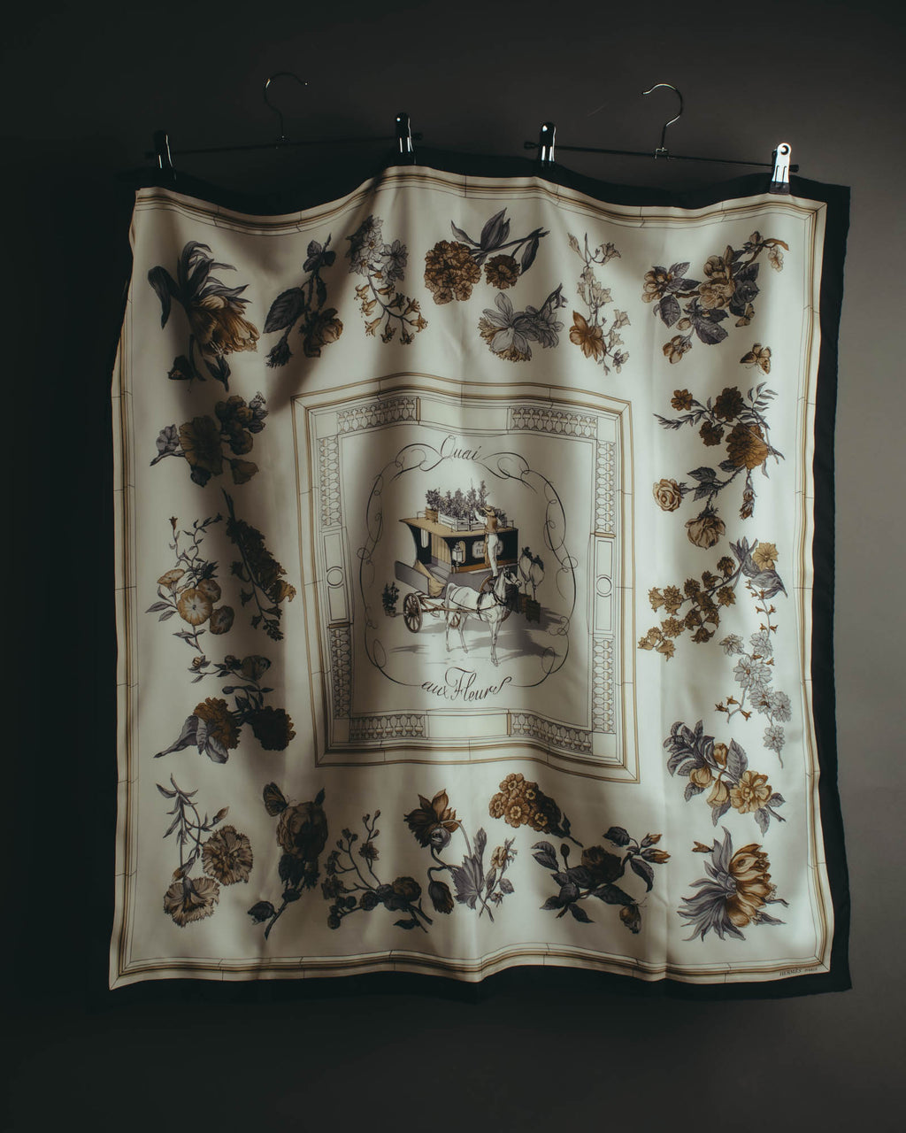 "Hermès" 90's-00's Classic quai aux fleurs silk scarf