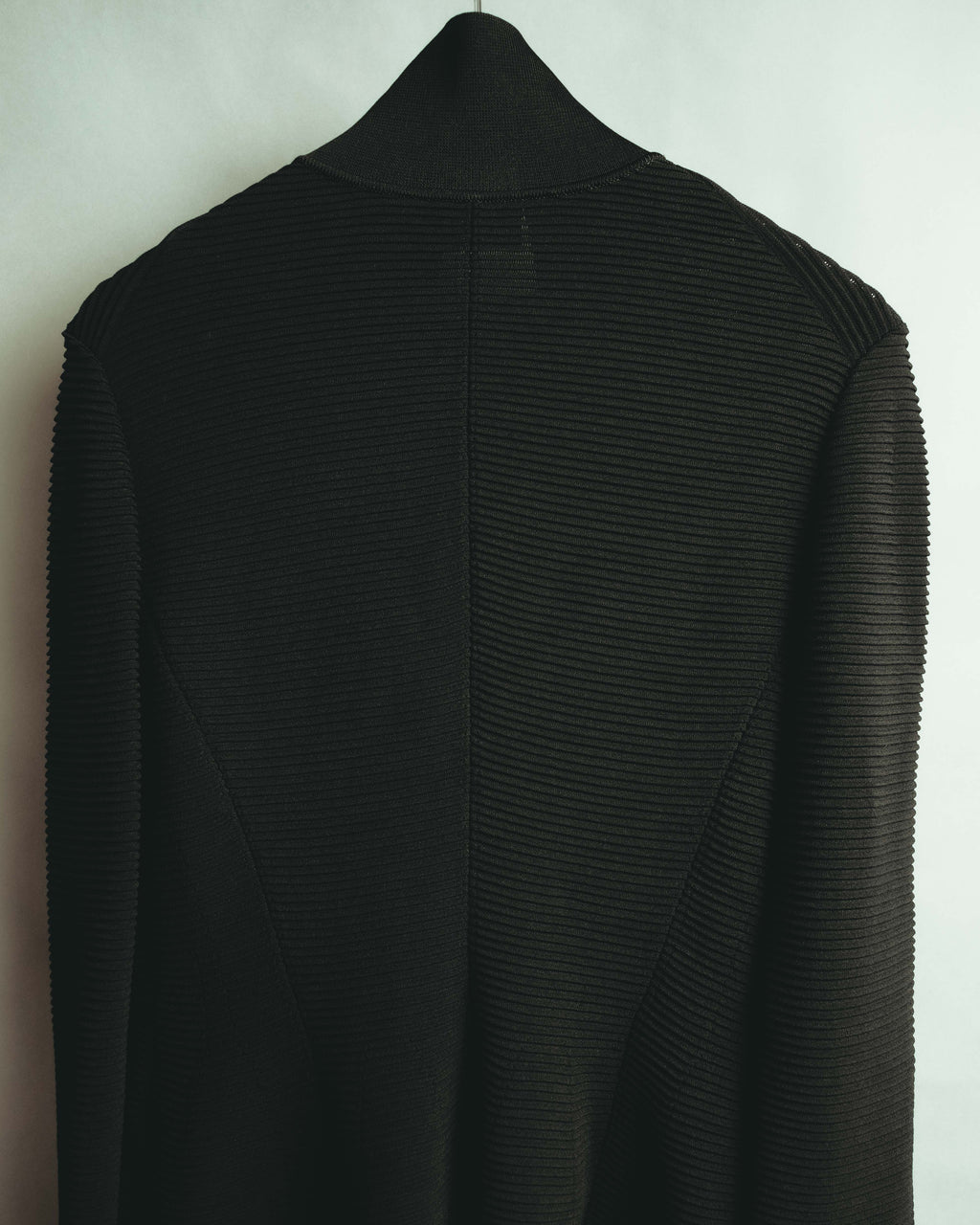 "Giorgio Armani" 10's Sleek zip up knit jacket