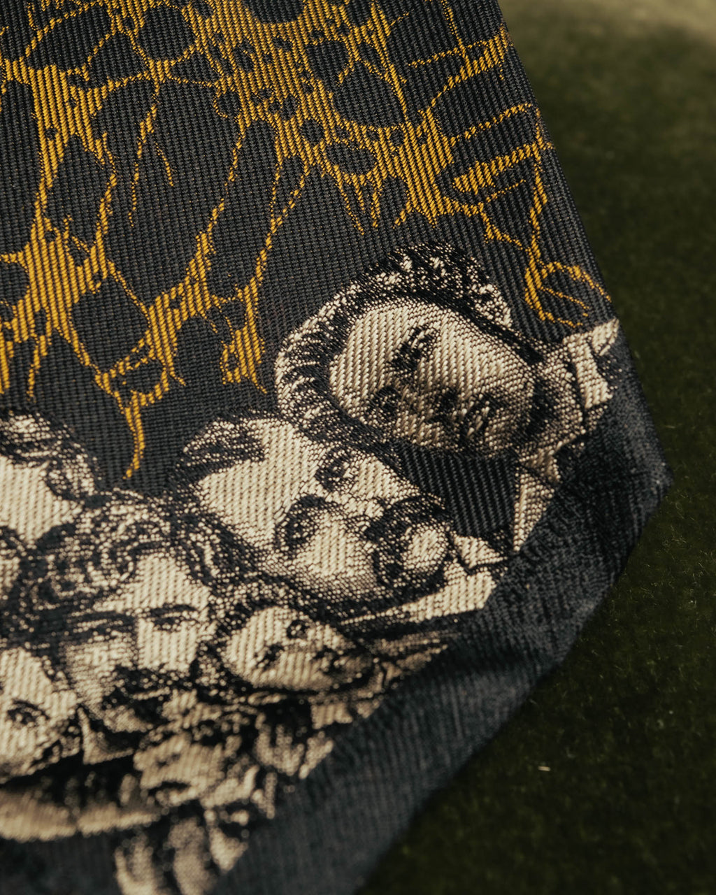 "Jean Paul Gaultier" 90's-00's Portrait jacquard silk necktie