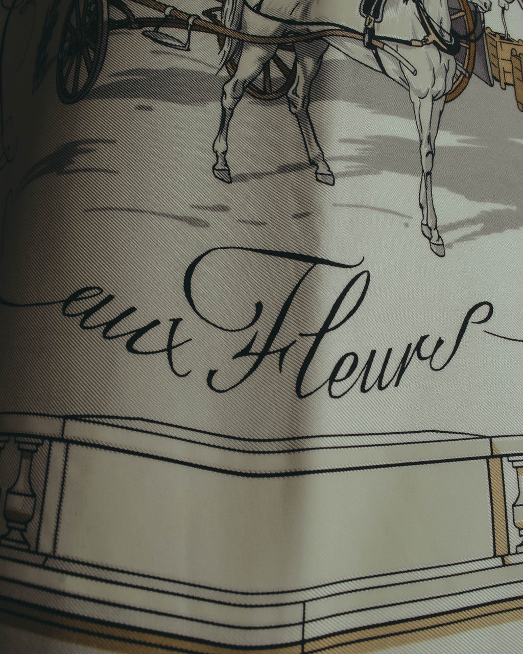 "Hermès" 90's-00's Classic quai aux fleurs silk scarf
