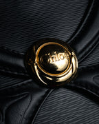 –SPECIAL– “Chloe” 90’s Sculptural trapeze top handle bag