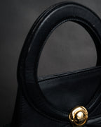 –SPECIAL– “Chloe” 90’s Sculptural trapeze top handle bag