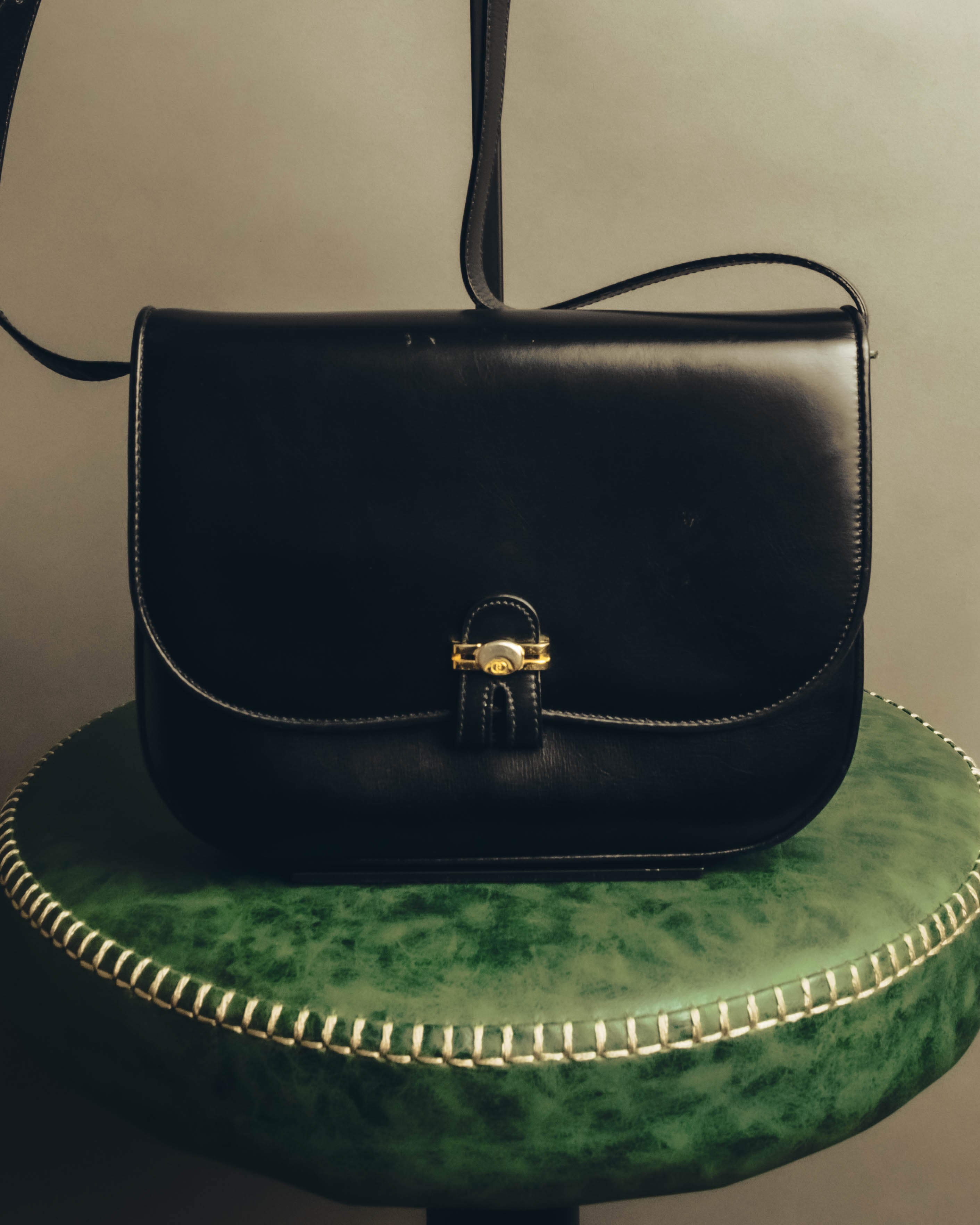 "GUCCI" 70's-80's Classic leather shoulder bag