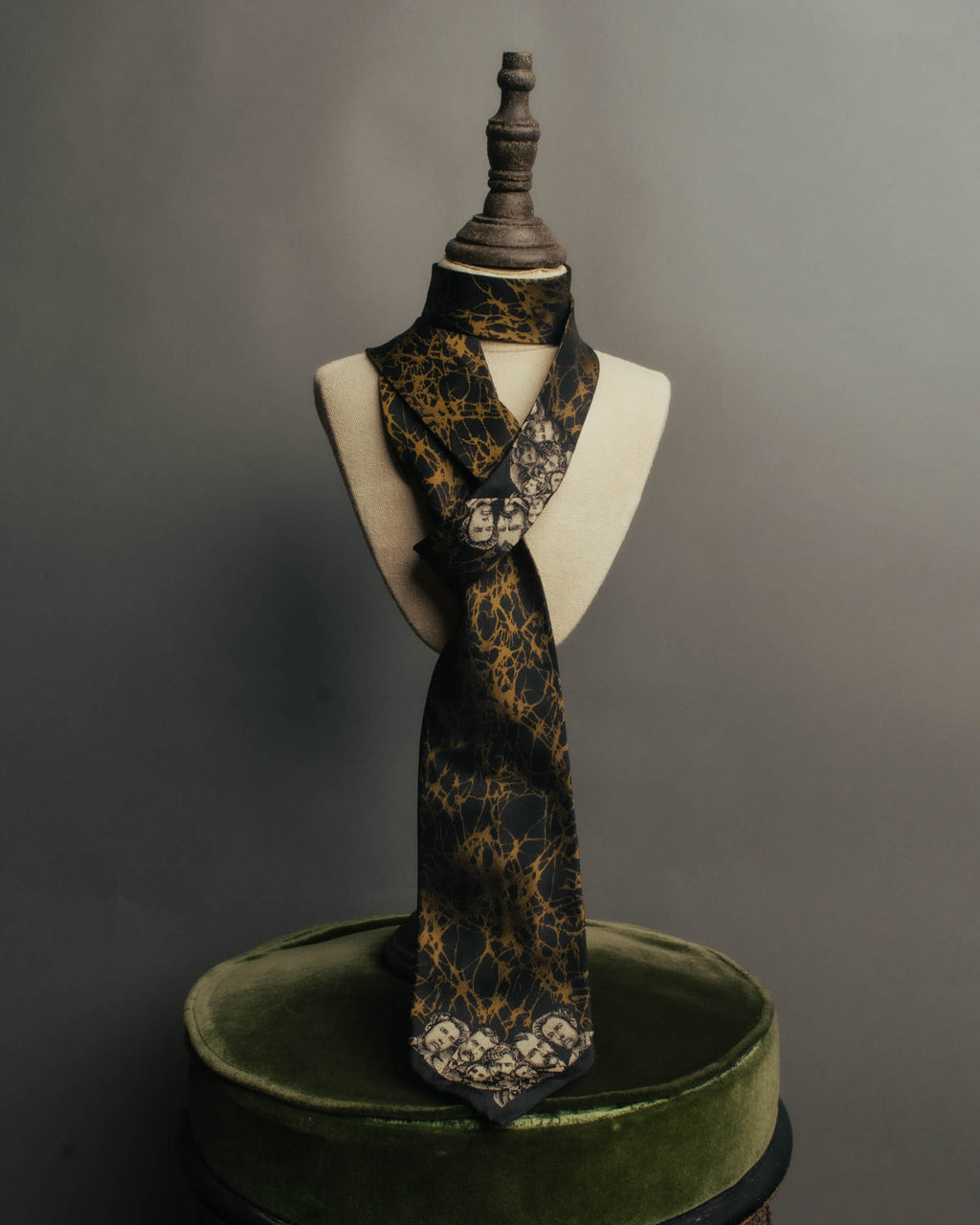 "Jean Paul Gaultier" 90's-00's Portrait jacquard silk necktie
