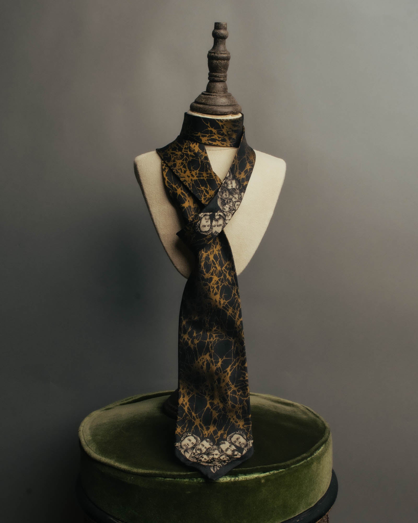 "Jean Paul Gaultier" 90's-00's Portrait jacquard silk necktie